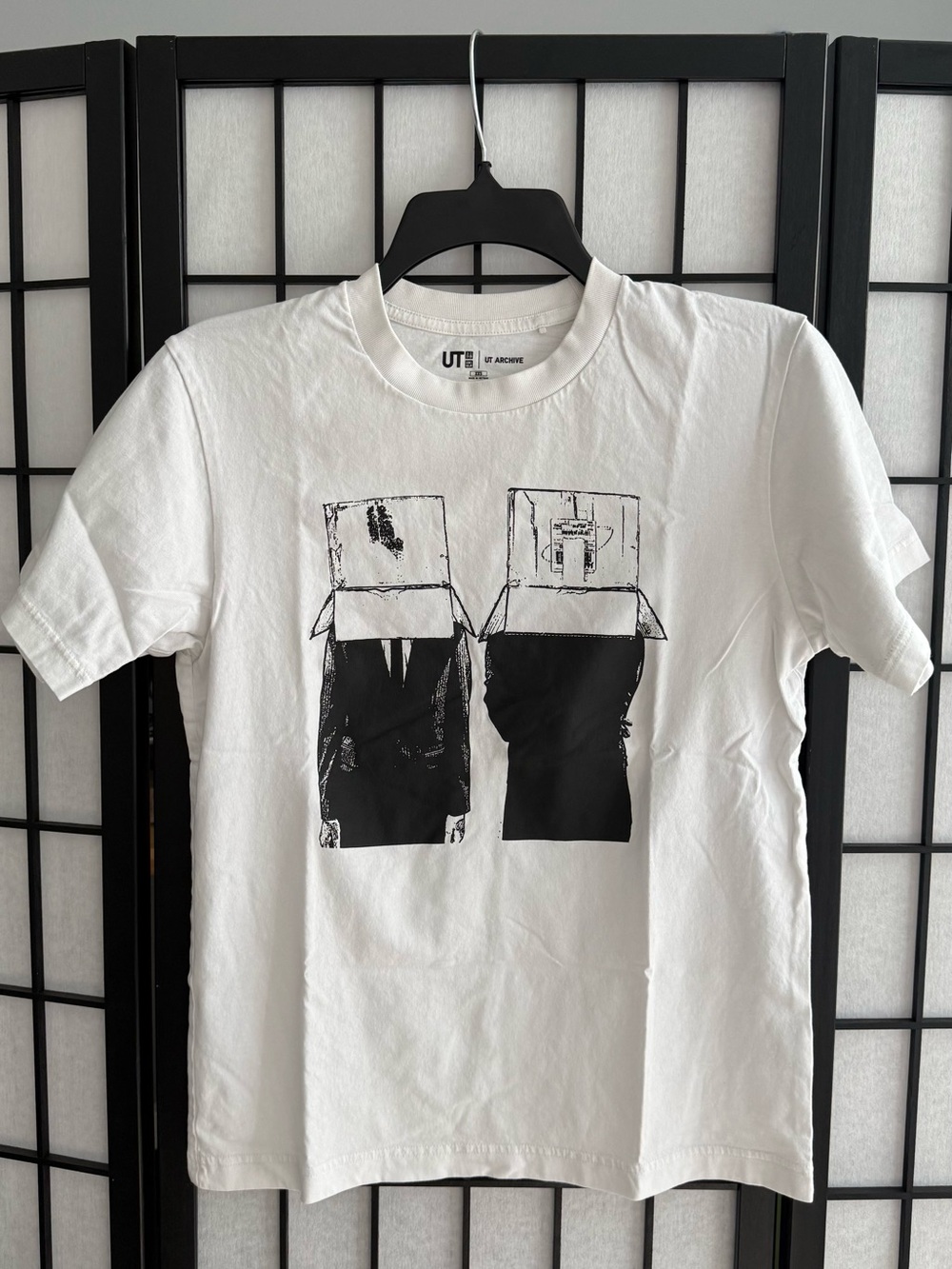 Uniqlo White Graphic Short Sleeve Tee with Black Print